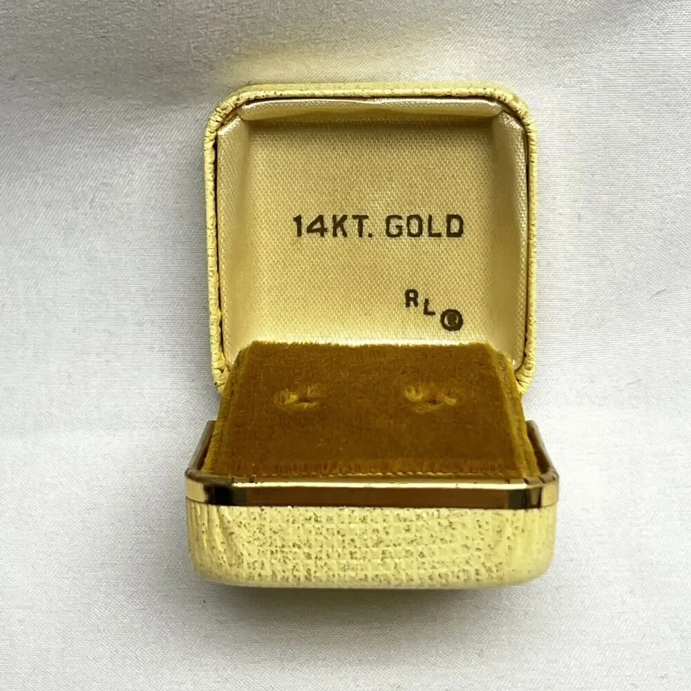 Vintage Jewelry Box For Earrings Branded 14KT. Gold RL Nostalgic Unique Gift Box